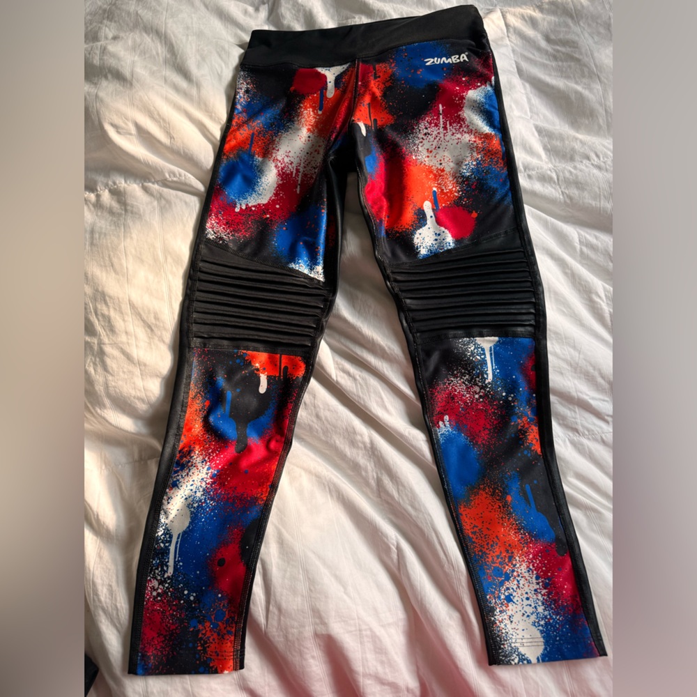 Zumba clothing. Very beautiful legging. Almost new .